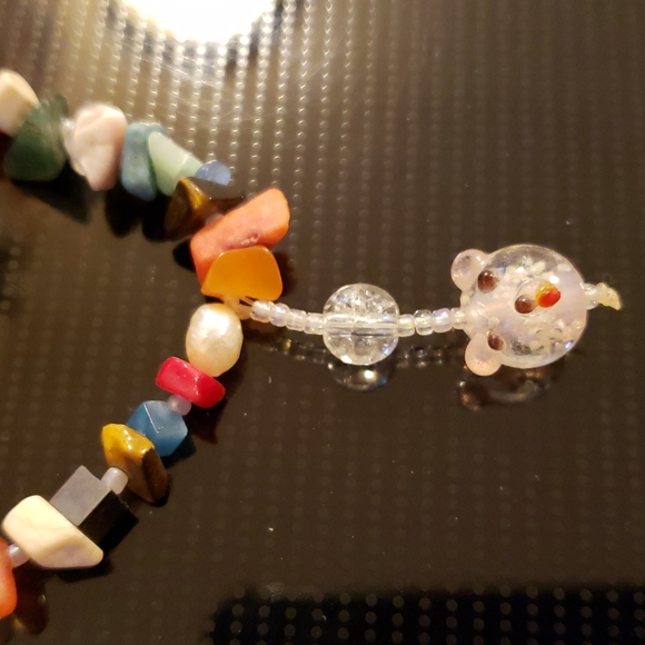 Jewelry - Glows in dark glass and stone bead necklace